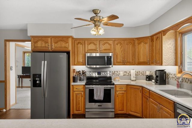4205 SE Illinois AVE, Topeka, KS 66609