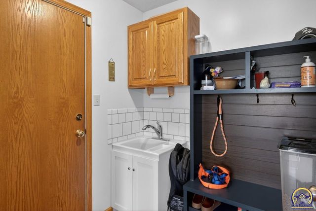 4205 SE Illinois AVE, Topeka, KS 66609