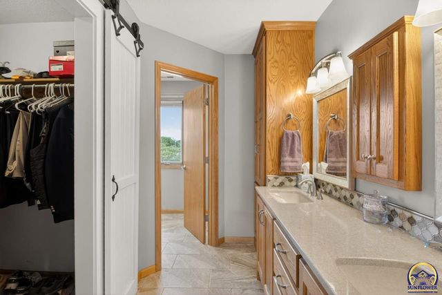 4205 SE Illinois AVE, Topeka, KS 66609