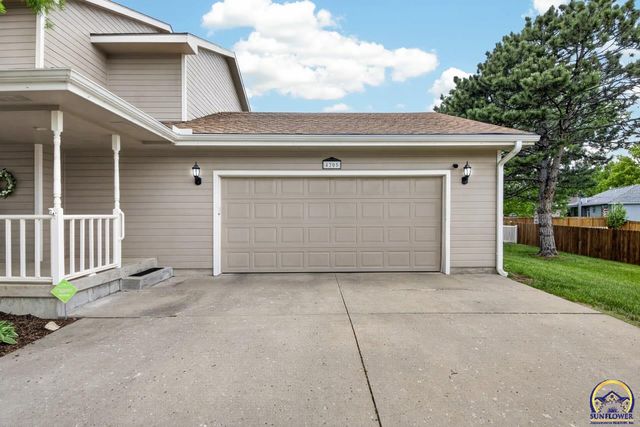 4205 SE Illinois AVE, Topeka, KS 66609