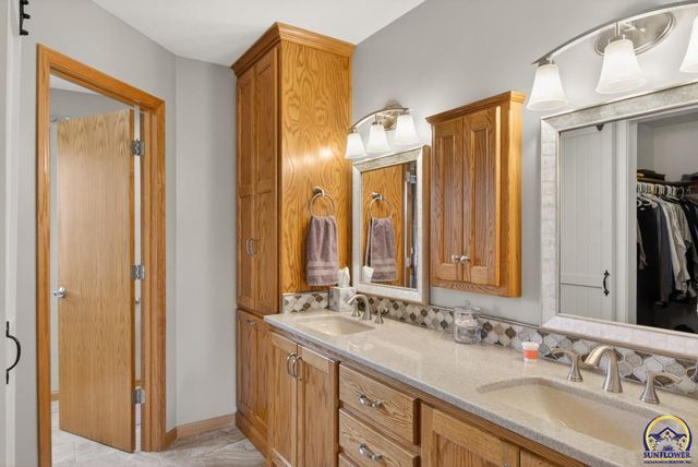 4205 SE Illinois AVE, Topeka, KS 66609