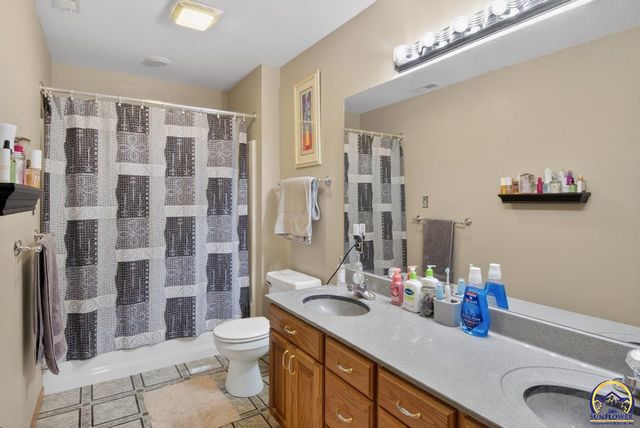 4205 SE Illinois AVE, Topeka, KS 66609