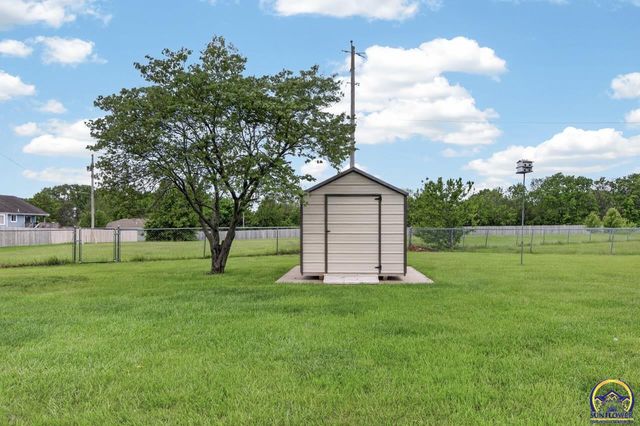 4205 SE Illinois AVE, Topeka, KS 66609