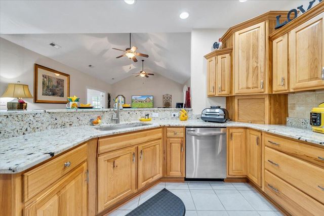 4447 Bonsack RD, Roanoke, VA 24012