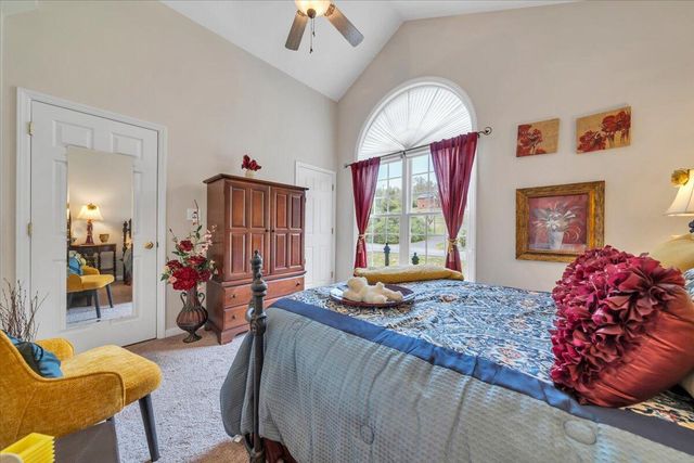 4447 Bonsack RD, Roanoke, VA 24012