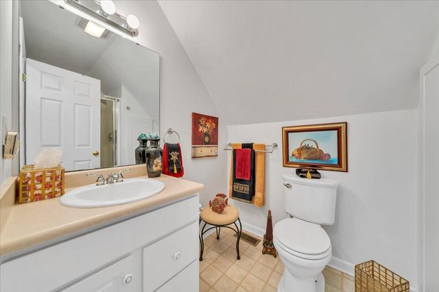 4447 Bonsack RD, Roanoke, VA 24012