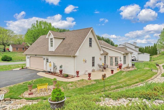 4447 Bonsack RD, Roanoke, VA 24012