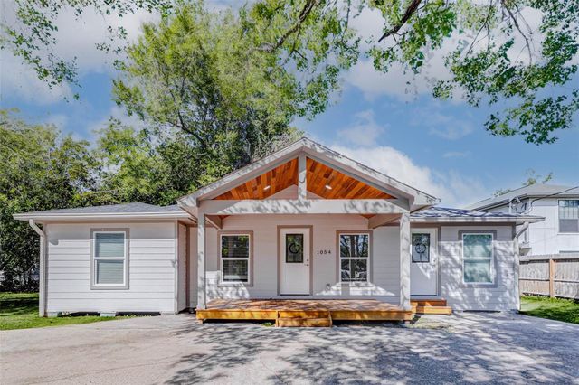 1054 Dewalt Street, Houston, TX 77088