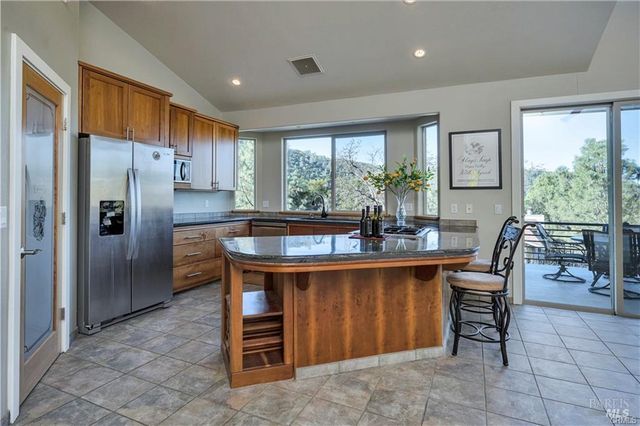 3420 Bergesen Ct, Kelseyville, CA 95451