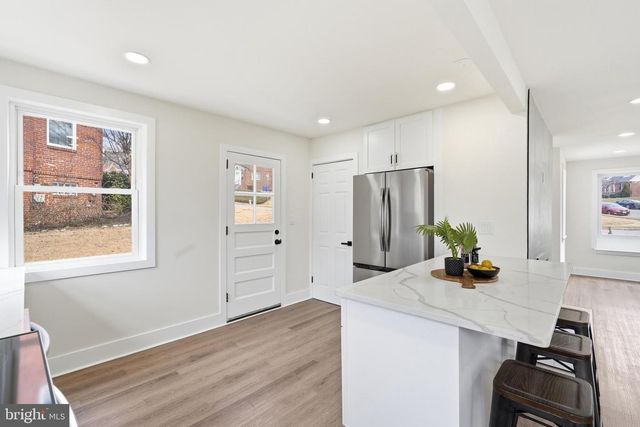 5621 HAWTHORNE ST, Landover, MD 20785