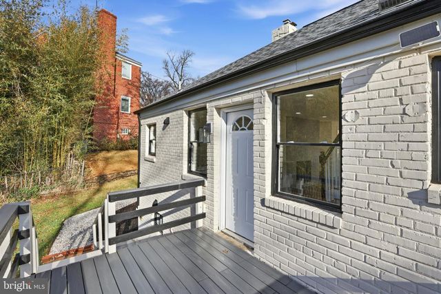 5621 HAWTHORNE ST, Landover, MD 20785