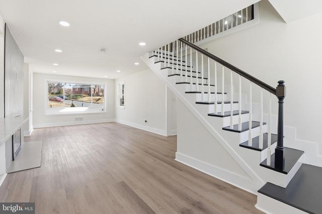 5621 HAWTHORNE ST, Landover, MD 20785