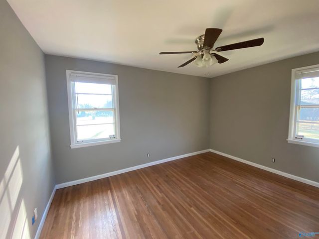 6407 NW Robinhood Lane, Huntsville, AL 35806