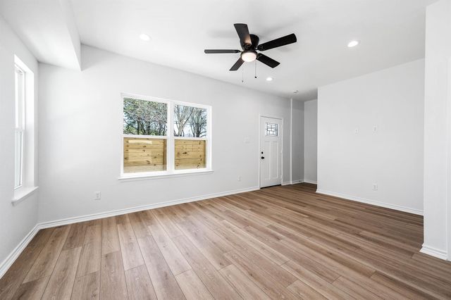 2018 Hampton Street B, Houston, TX 77088