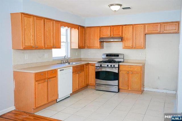 343 Sussex Avenue, Newark, NJ 07107