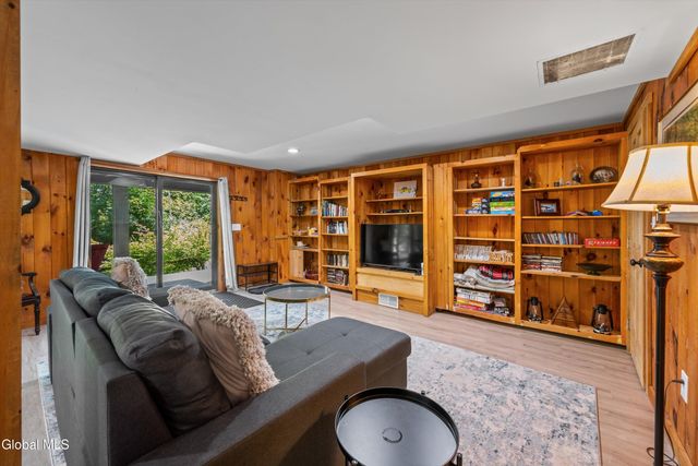 283 Ave Of The Stars, Blenheim, NY 12131