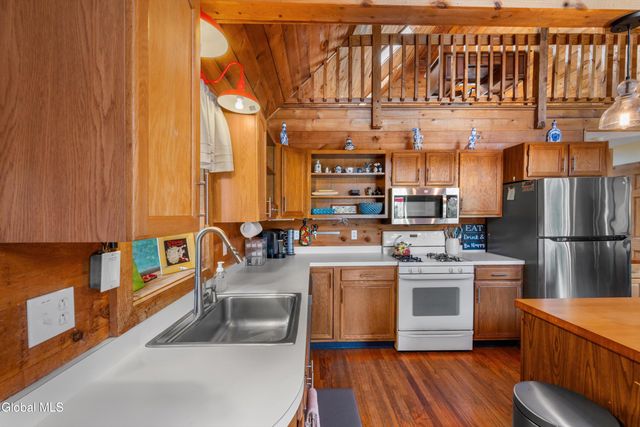 283 Ave Of The Stars, Blenheim, NY 12131