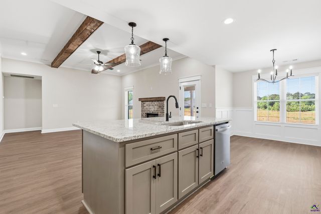 205 Sugar Creek Trail, Perry, GA 31069