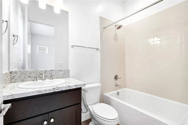 390 Traverse South, Madera, CA 93636