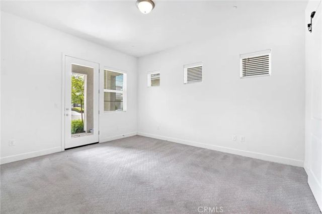 390 Traverse South, Madera, CA 93636