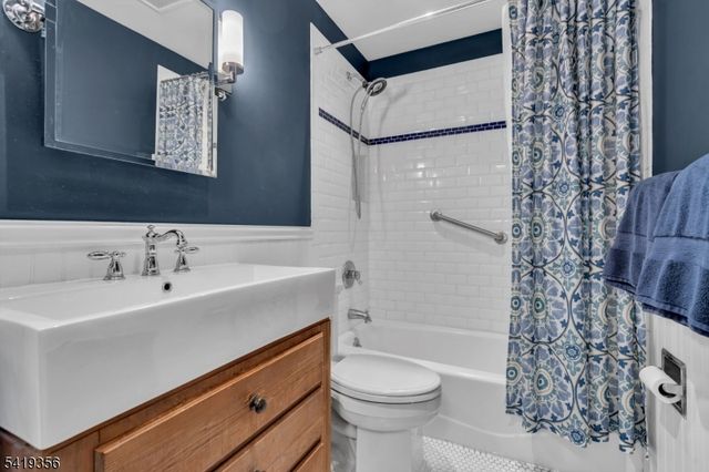 465 Franklin Tpke, Ridgewood Village, NJ 07450