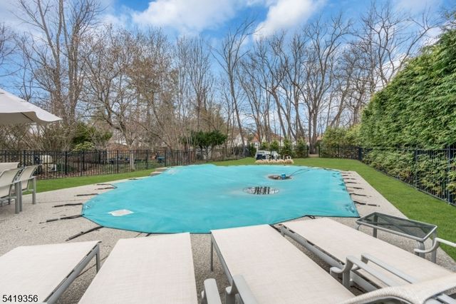 465 Franklin Tpke, Ridgewood Village, NJ 07450