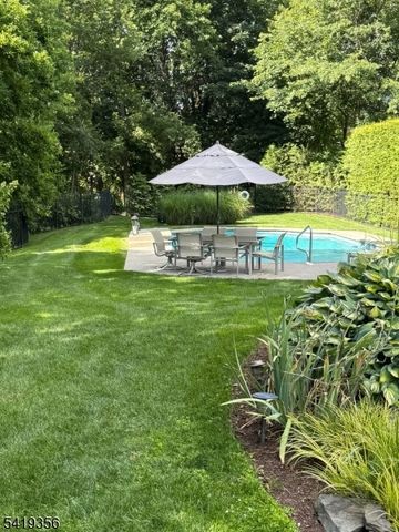 465 Franklin Tpke, Ridgewood Village, NJ 07450