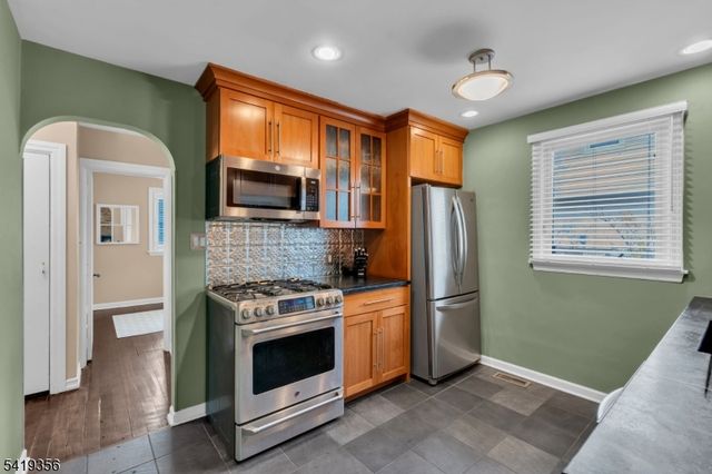 465 Franklin Tpke, Ridgewood Village, NJ 07450