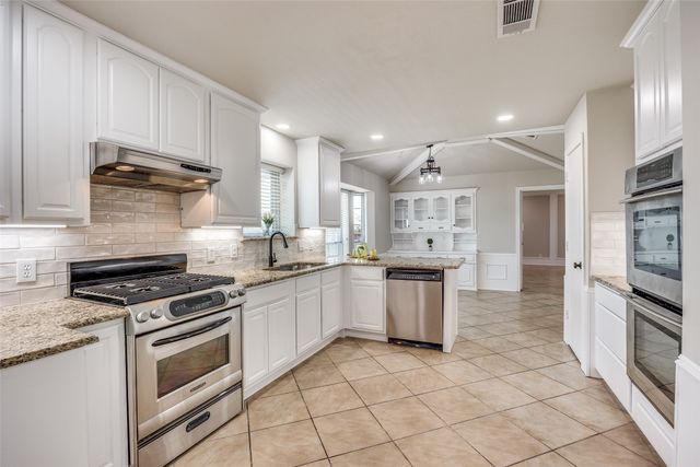 9206 Dove Meadow Drive, Dallas, TX 75243