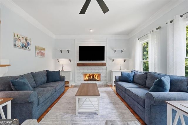 205 Stillwater Glen, Woodstock, GA 30188