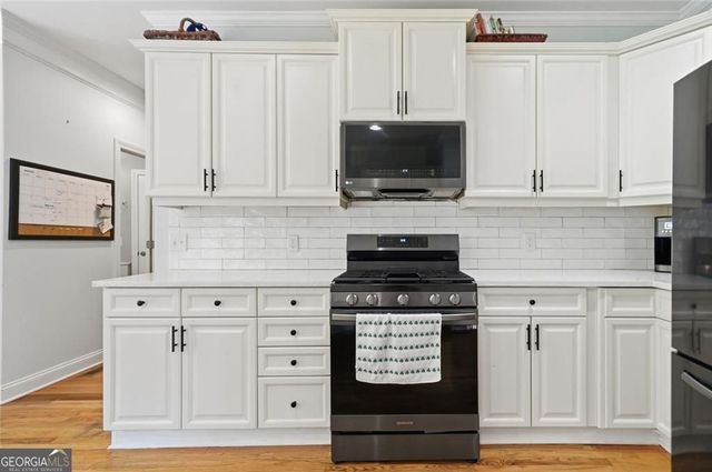 205 Stillwater Glen, Woodstock, GA 30188