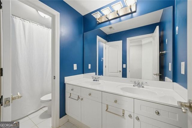 205 Stillwater Glen, Woodstock, GA 30188