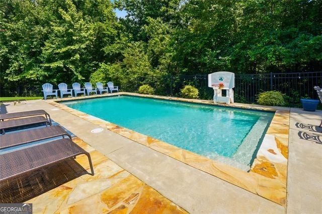 205 Stillwater Glen, Woodstock, GA 30188