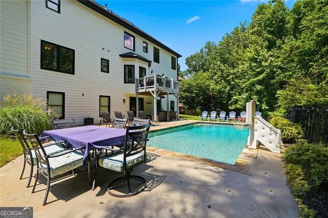 205 Stillwater Glen, Woodstock, GA 30188
