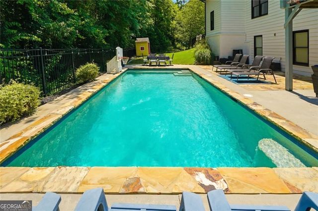 205 Stillwater Glen, Woodstock, GA 30188