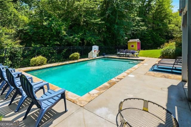 205 Stillwater Glen, Woodstock, GA 30188