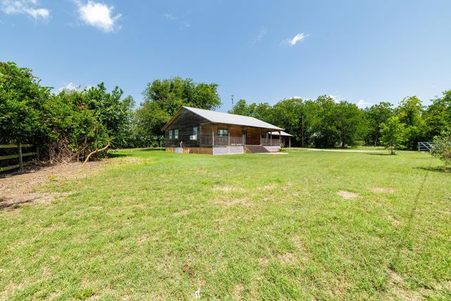 3106 S Main ST, Taylor, TX 76574