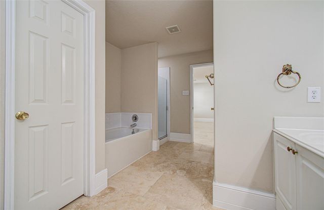 11719 Cabot Hill Street, Houston, TX 77044