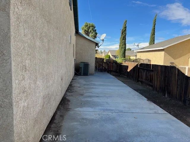 17919 Juniper, Adelanto, CA 92301