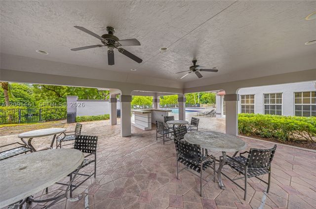 4025 W Mcnab Rd E312, Pompano Beach, FL 33069