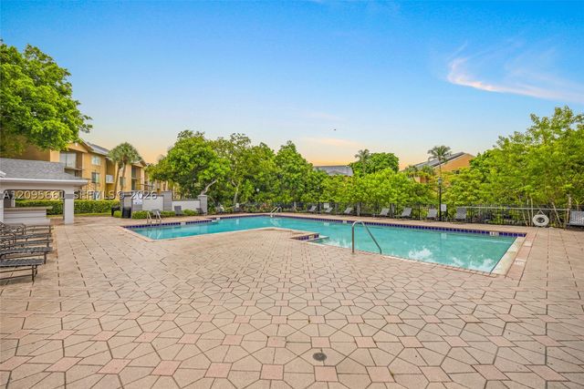 4025 W Mcnab Rd E312, Pompano Beach, FL 33069