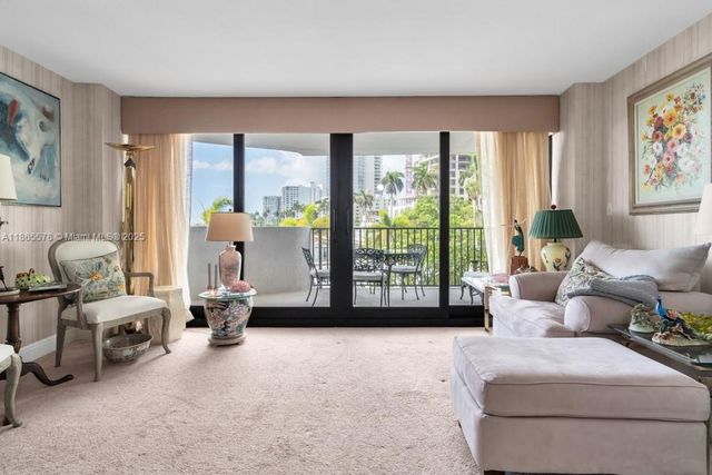 1200 S Flagler Dr 206, West Palm Beach, FL 33401