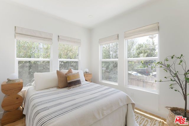 4437 Lockwood Avenue, Los Angeles, CA 90029