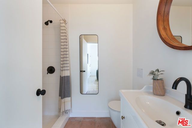 4437 Lockwood Avenue, Los Angeles, CA 90029