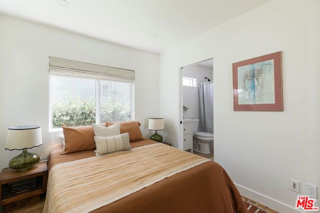 4437 Lockwood Avenue, Los Angeles, CA 90029