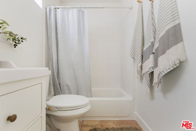 4437 Lockwood Avenue, Los Angeles, CA 90029