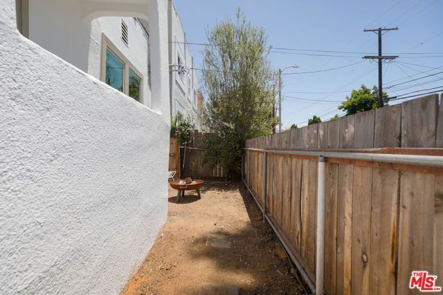 4437 Lockwood Avenue, Los Angeles, CA 90029