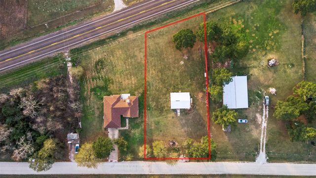 25 Pine Prairie School Road, Huntsville, TX 77320