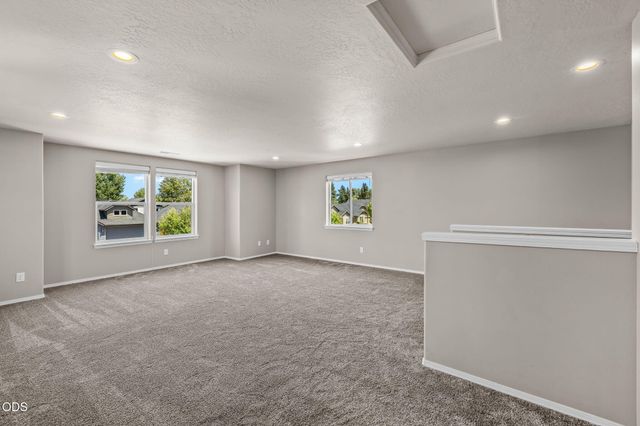 20345 SE Elaine Lane, Bend, OR 97702