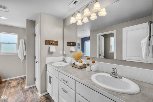 20345 SE Elaine Lane, Bend, OR 97702